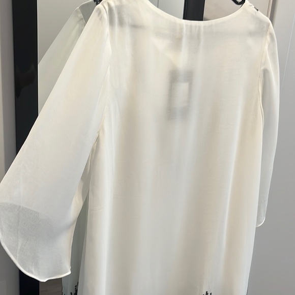 White Blouse - Picture 8 of 12